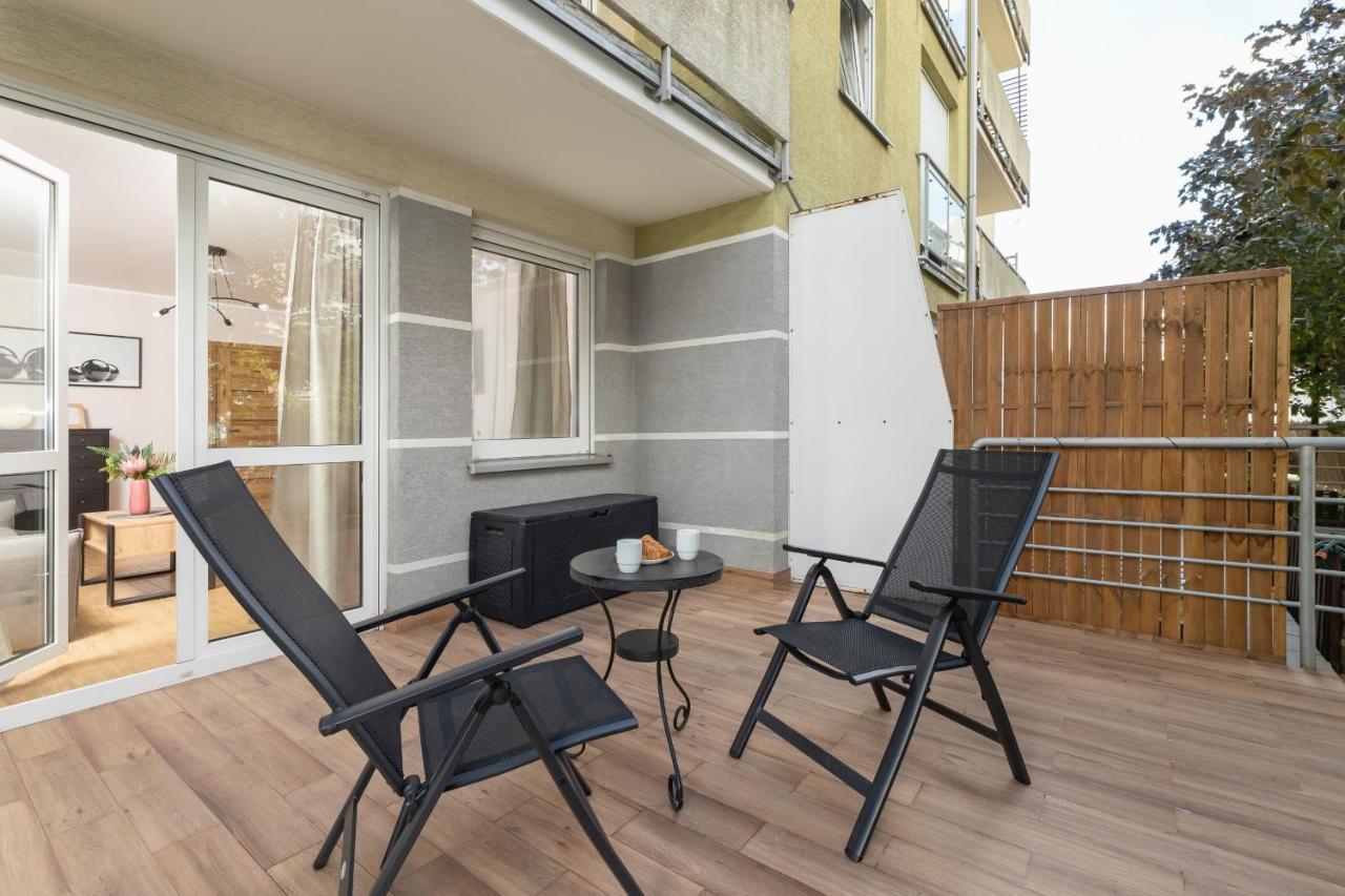 Pleasant Apartment With Terrace Cracow By Noclegi Renters كراكوفيا المظهر الخارجي الصورة